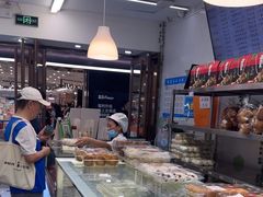 -白玉兰食品(中山公园龙之梦店)