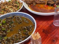 -芦茨金富饭庄·25年老字号·专做稻草鸡