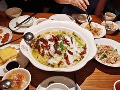 -江渔儿酸菜鱼专门店(明珠广场店)