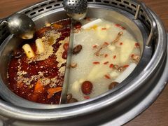 金典鸳鸯锅底-快乐小羊·内蒙牛羊肉火锅(流花中心店)
