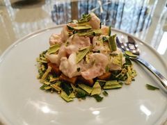 -鞍山大白鲨美食酒店