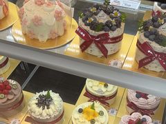 -花花卷卷·鲜食蛋糕(静安久光百货店)