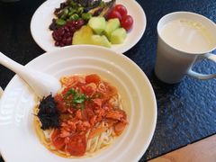 -鱼鲜饭香·招牌汽锅剁椒鱼头王