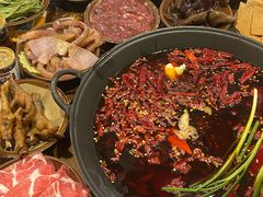 -黄潇洒老火锅(九眼桥宏济巷店)