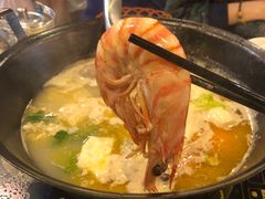 -鲜入围煮花胶鸡海鲜火锅