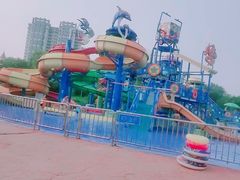 -欢乐水魔方水世界