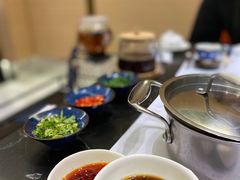 -红鼎豆捞·非遗鲍皇汤火锅(宝丰路店)