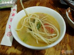 韭菜根，大爱-钰洁腊排骨火锅