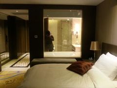 android_upload_pic-昆山皇冠国际会展酒店