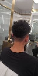 -即型男士理发工作室
