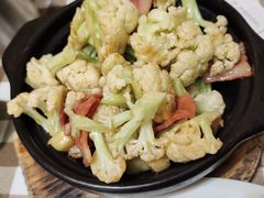 -新大咀港式茶餐厅(宝山万达店)