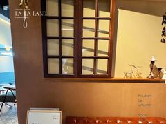 -luutosa  cafe & tea 鹿兔山
