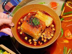 -亮欢寨酸汤鱼(沙冲路店)