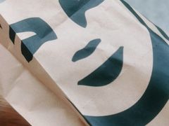 -星巴克(上海虹桥站2A检票口)