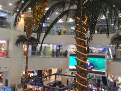 -鸿通城购物中心