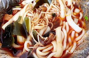 Spicy Potato Noodles and Knife-Sliced Noodles Mixed