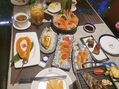 -極上萬膳·日料放题(来福士江景店)