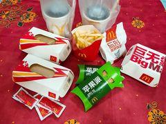 -麦当劳(展览路店)