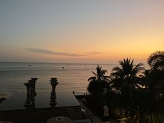 -日落吧·海景咖啡厅·餐酒吧·鸡尾酒·下午茶·乐队表演·浪漫夕阳·三亚文华东方酒店
