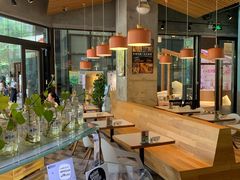 -Dough&Joe团憩(瑞虹天地月亮湾店)