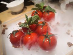 番茄脆菇沙拉-小大董·烤鸭(五棵松店)