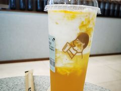 多金菠萝系列-喜茶(广州北京路惠福东店)