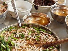 -正宗杨记普洱酸醋米线(总店)