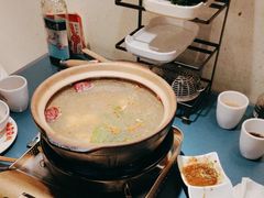 -邹开喜·小海鲜醉鸡煲·潮汕鲜切牛肉店(襄阳北路店)