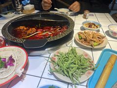 -卤校长老火锅毕节店(招商花园城店)