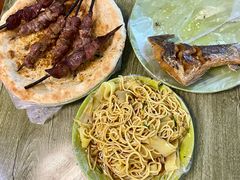-艾力江和田馕坑烤肉店