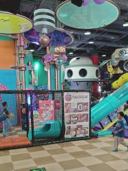 -欧酷世界动力星球(王府井奥莱UP TOWN店)