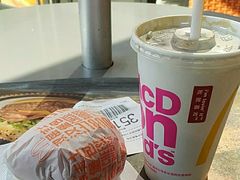 -麦当劳(中二横路店)