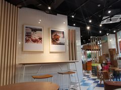 -85度C(生甜甜圈研究工坊·上海平凉店)