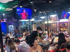 -马路牙子烧烤音乐酒馆(望京店)