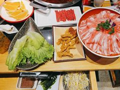 -谭公鱼头·鲜鱼火锅·小龙虾·江湖菜(秀沿路店)