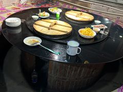 -鱼窝棚柴火铁锅炖(富山屯店)