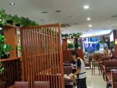 大堂-川流不息·地道川菜·小龙虾(新松江路店)