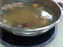 -荣吉招牌自助骨头锅(顾乡店)