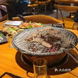 1.有专门的生菜包肉酱 2.蒜已经全部切片了