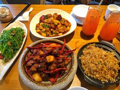 -隔壁老王·家常云南菜(花巷店)
