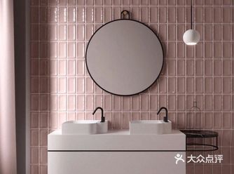 高冷、火辣、俏皮，姐姐们的性格各异，也成就了超级多元