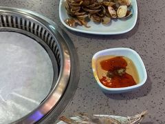 -金滏山烤肉·海鲜·火锅自助餐厅(襄阳万达店)