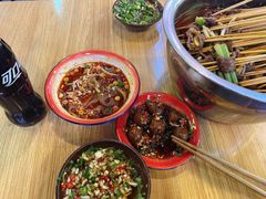 -拐枣巷小串串(财大店)
