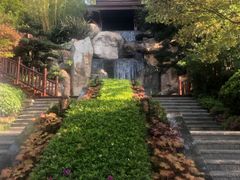-七彩云南古滇温泉山庄