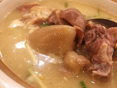 蹄髈大骨黄豆汤-小实惠嘉(威海路店)