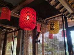 -头上红煨盐鸡·非遗院子餐厅