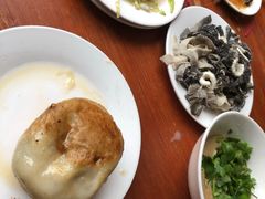 -宝瑞门钉肉饼店