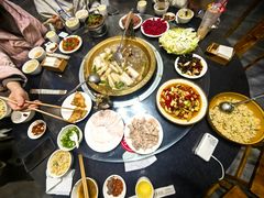 -周老三跷脚牛肉·全牛火锅(非遗传承店)