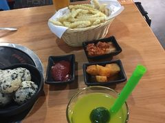 -肥肥虾庄·金牌油焖大虾(杨园滨江时代walk店)