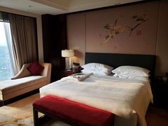 -成都保利公园皇冠假日酒店(熊猫基地店)